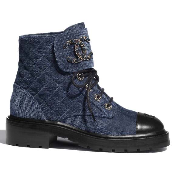 Chanel 21A Blue Black Quilted CC Chain Combat Lace Up Tie Ankle Short Boots 38 - Picture 1 of 12